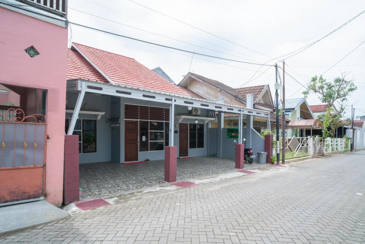 Koolkost Syariah near Jalan Ahmad Yani Banjarmasin Hotel Sungai Lutus Bagian luar foto